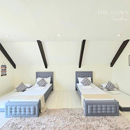 The Downhilltagaytay Resort Тагайтай Экстерьер фото